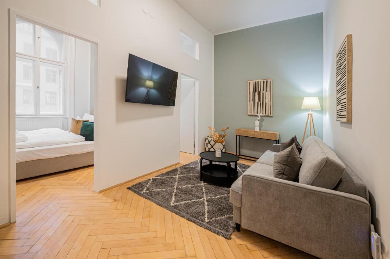 Charming Apt Perfect For 4-6 Tram, Self-Checkin Vienna Exterior photo